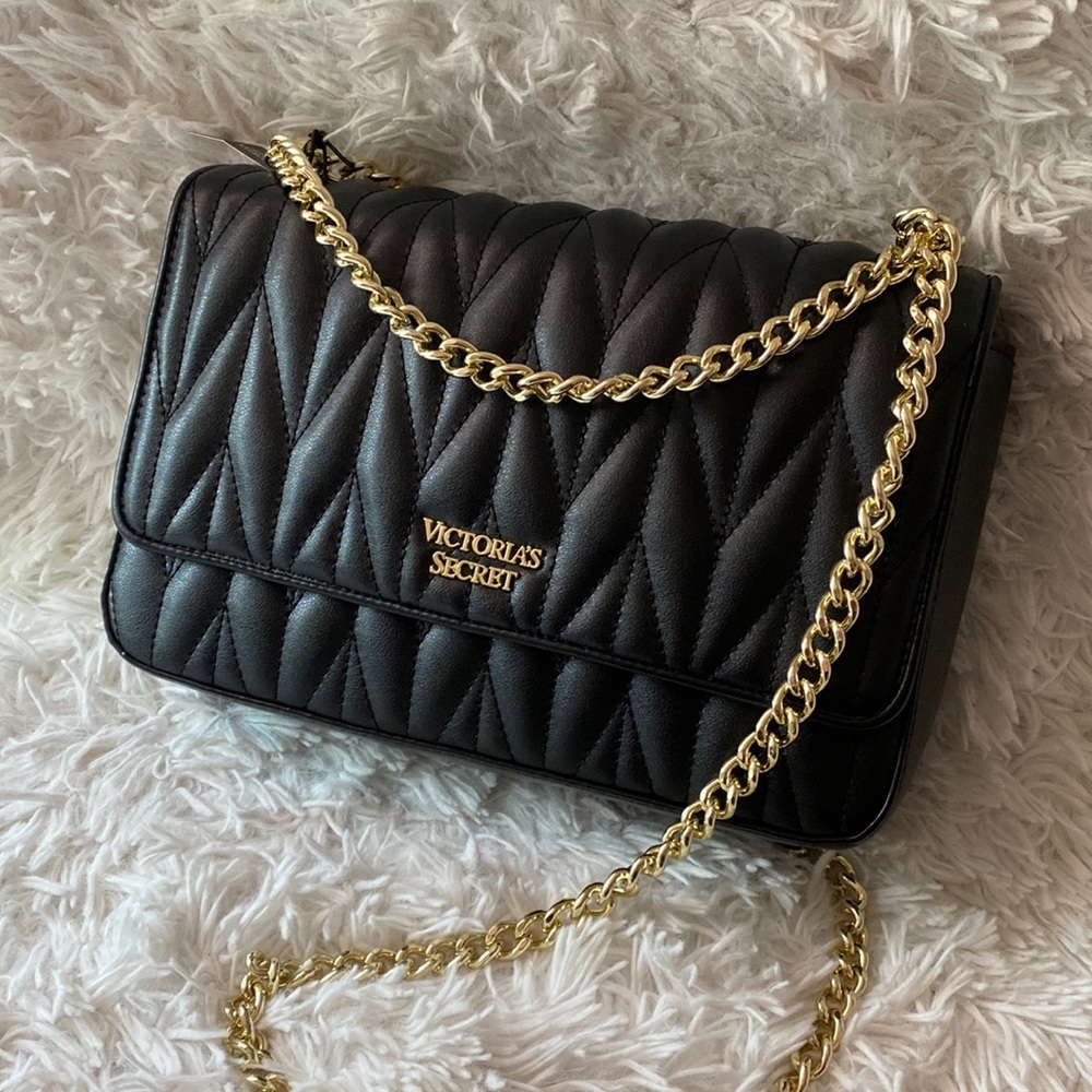NEW Victoria’s Secret Medium Bag